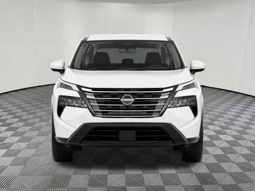 Qbe 2027 Nissan Rogue SV