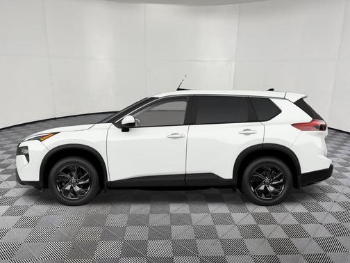 Qbe 2027 Nissan Rogue SV