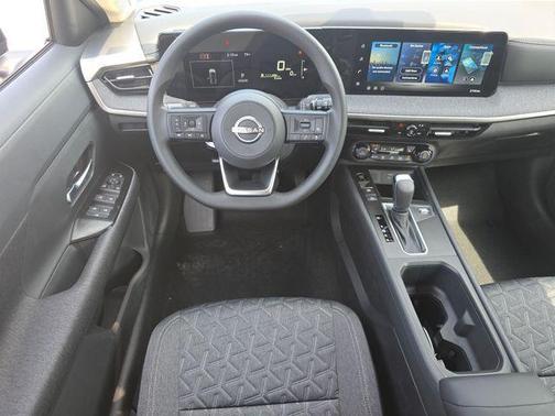Super Black 2026 Nissan Kicks SV