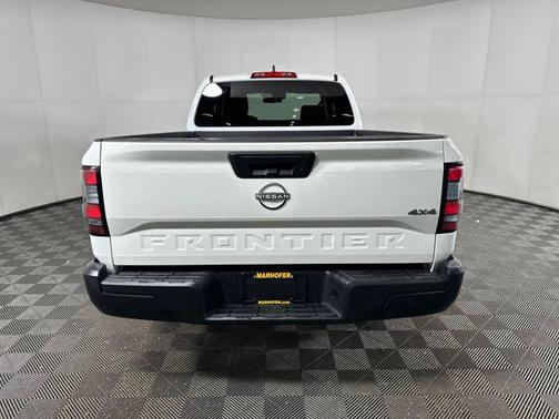 2023 Nissan Frontier S