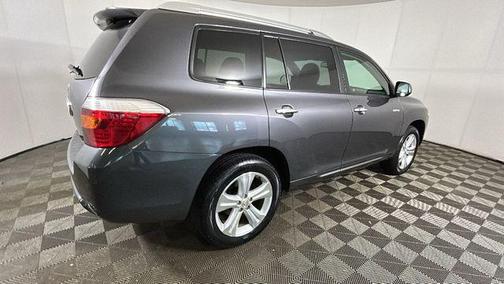 Magnetic Gray Metallic 2010 Toyota Highlander Limited
