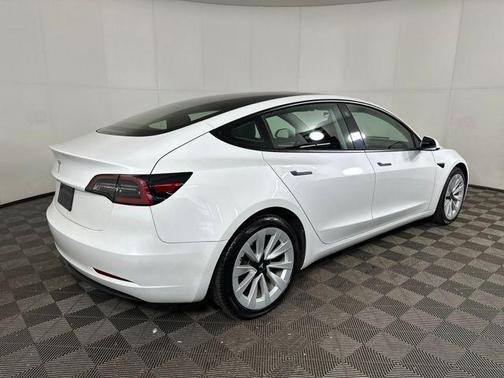2023 Tesla Model 3 Standard Range