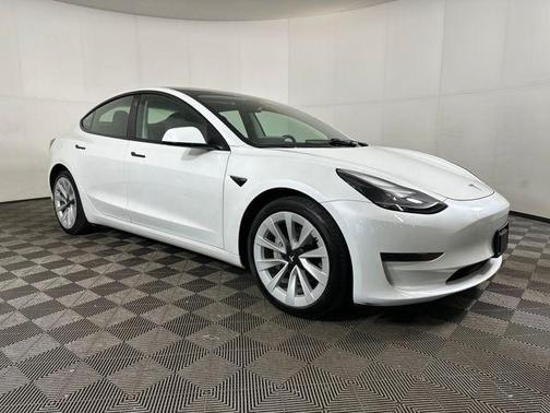 2023 Tesla Model 3 Standard Range