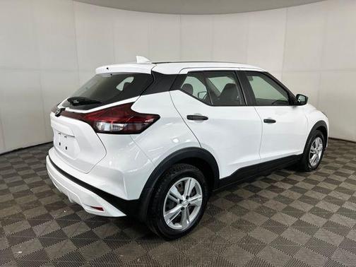 Fresh Powder 2023 Nissan Kicks S