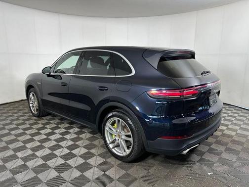 2019 Porsche Cayenne Cayenne