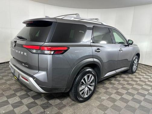 2023 Nissan Pathfinder SL 4WD