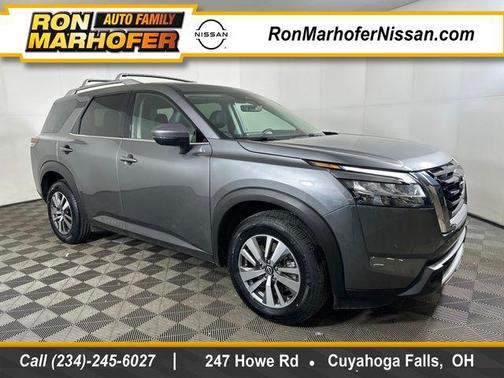 2023 Nissan Pathfinder SL 4WD