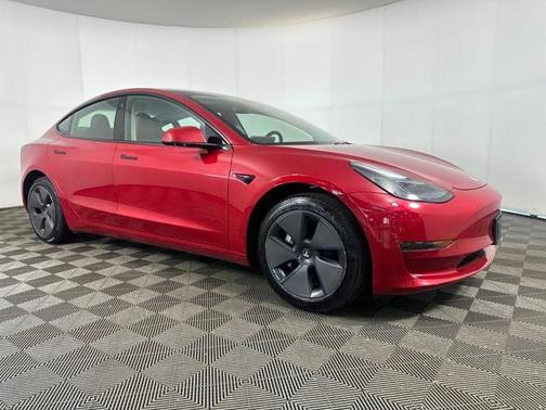 2023 Tesla Model 3 Standard Range