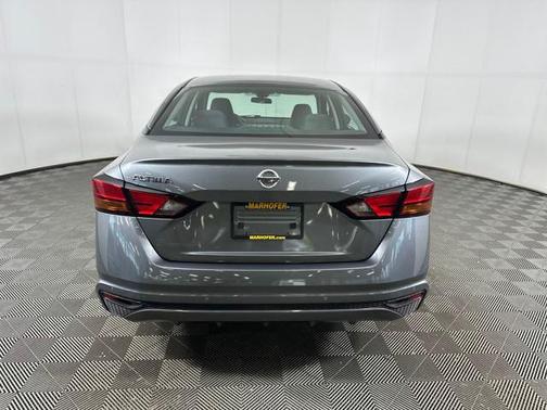2022 Nissan Altima S FWD