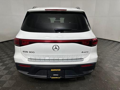 2023 Mercedes-Benz EQB 300 4MATIC