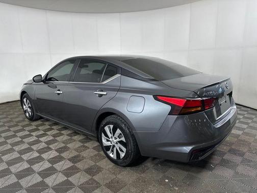 Gun Metallic 2023 Nissan Altima S FWD