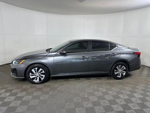 Gun Metallic 2023 Nissan Altima S FWD