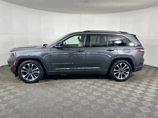 2022 Jeep Grand Cherokee 4xe Overland
