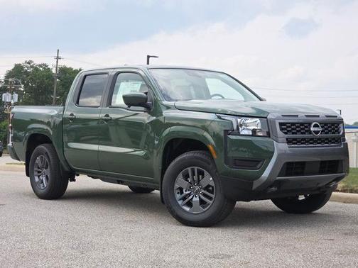 2025 Nissan Frontier SV