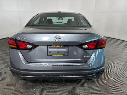 2022 Nissan Altima SR Intelligent AWD