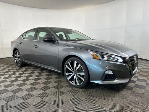 2022 Nissan Altima SR Intelligent AWD