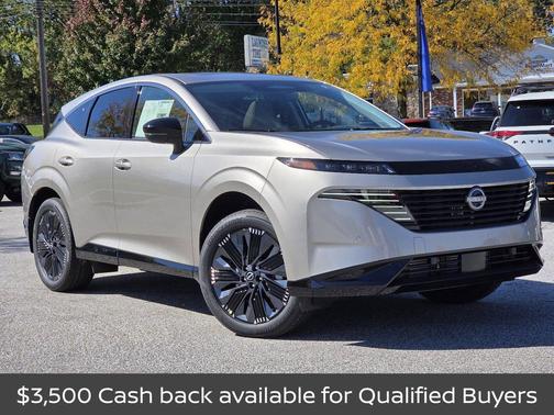 Champagne Silver Metallic 2027 Nissan Murano Platinum