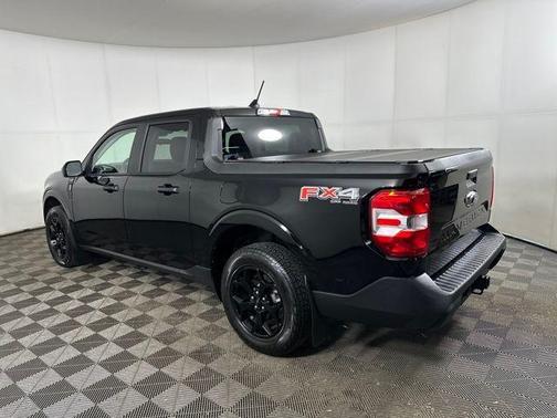 SHADOW BLACK 2024 Ford Maverick XLT