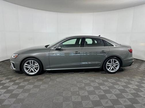 2023 Audi A4 45 S line Premium Plus