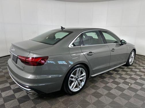 2023 Audi A4 45 S line Premium Plus
