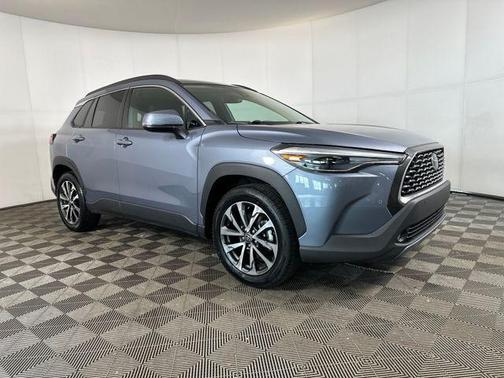 2022 Toyota Corolla Cross XLE