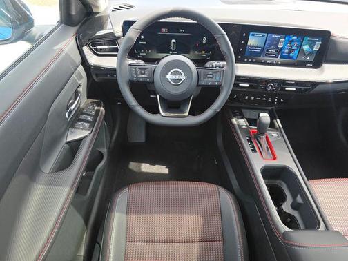 Arctic Ice Blue/Black 2026 Nissan Kicks SR