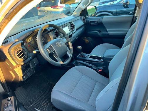 2017 Toyota Tacoma SR