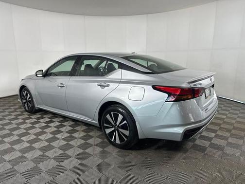 2022 Nissan Altima 2.5 SL