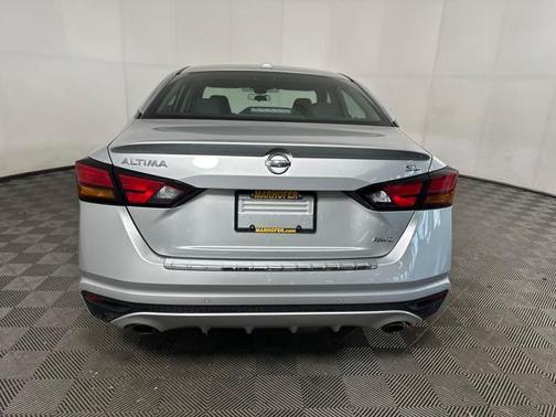 2022 Nissan Altima 2.5 SL