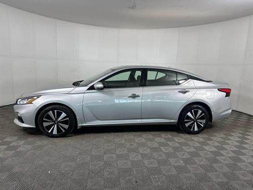2022 Nissan Altima 2.5 SL