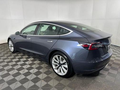 2020 Tesla Model 3 Long Range