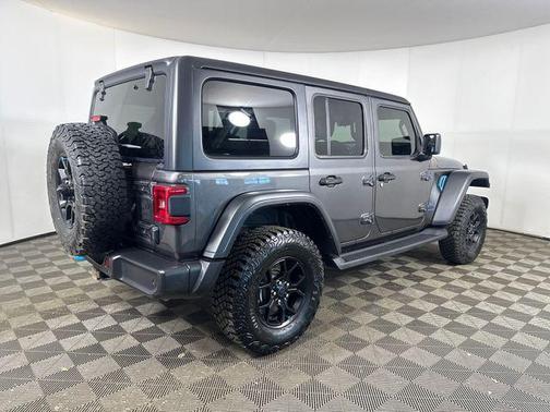 Granite Crystal Metallic Clearcoat 2024 Jeep Wrangler 4xe Willys