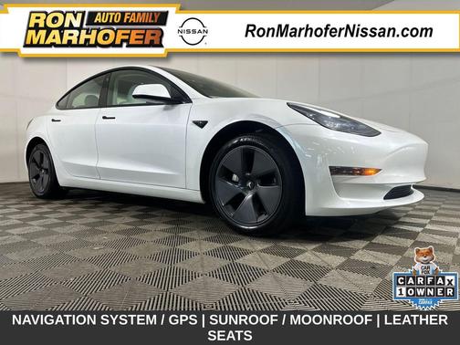 Pearl White Multi-Coat 2023 Tesla Model 3 Standard Range