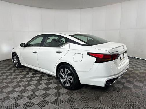 2025 Nissan Altima S FWD