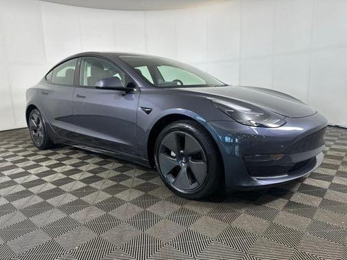 2023 Tesla Model 3 Standard Range