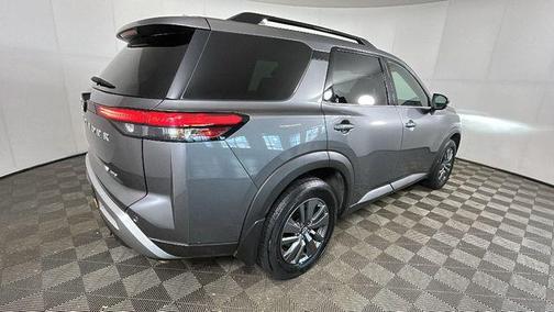 Gun Metallic 2024 Nissan Pathfinder SV