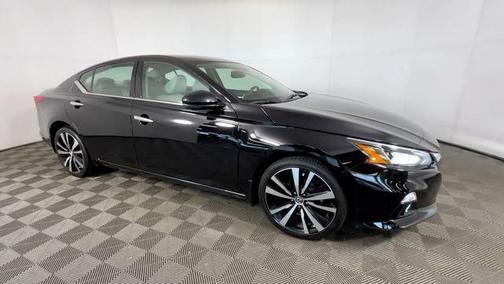 Super Black 2021 Nissan Altima Platinum Intelligent AWD