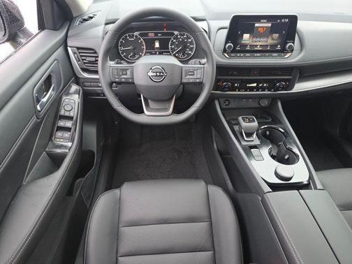 Super Black 2026 Nissan Rogue Dark Armor