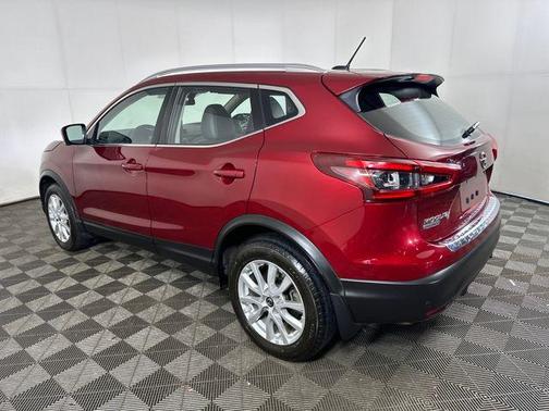 2022 Nissan Rogue Sport SV