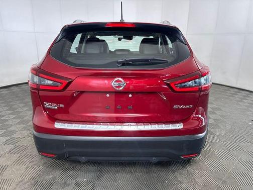 2022 Nissan Rogue Sport SV