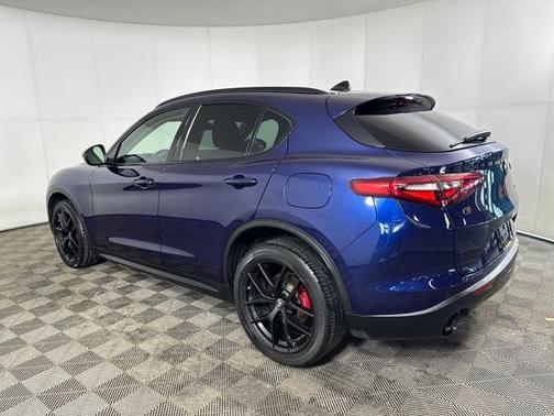 2020 Alfa Romeo Stelvio Base