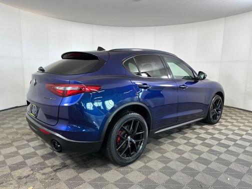 2020 Alfa Romeo Stelvio Base