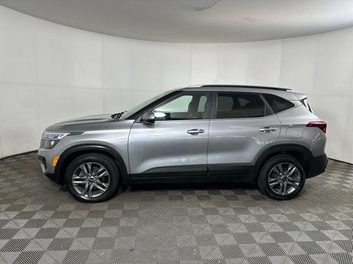 2022 Kia Seltos S