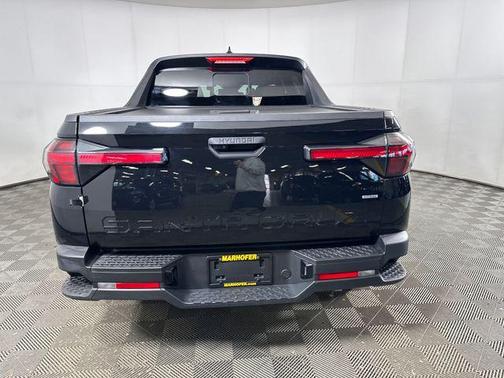 Phantom Black 2025 Hyundai SANTA CRUZ SEL Activity