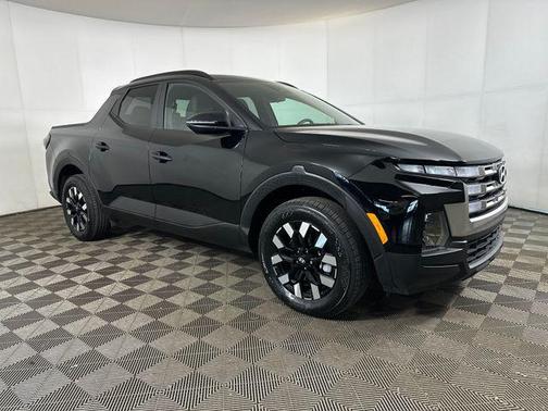 Phantom Black 2025 Hyundai SANTA CRUZ SEL Activity