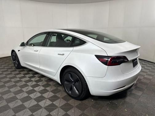 2019 Tesla Model 3 Standard Range Plus