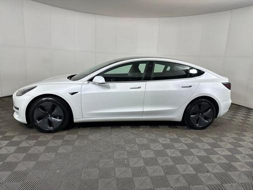 2019 Tesla Model 3 Standard Range Plus