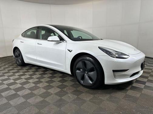 2019 Tesla Model 3 Standard Range Plus