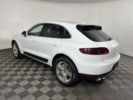 2017 Porsche Macan Base
