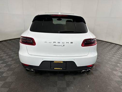 2017 Porsche Macan Base